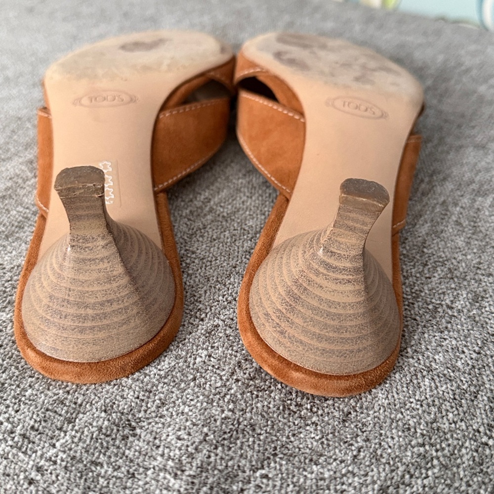 Tod's Brown Suede Mules with Gold Accents - Picture 5 of 8